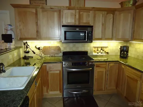 16975 Hermosa Rd, Bend, OR 97707 photo 8