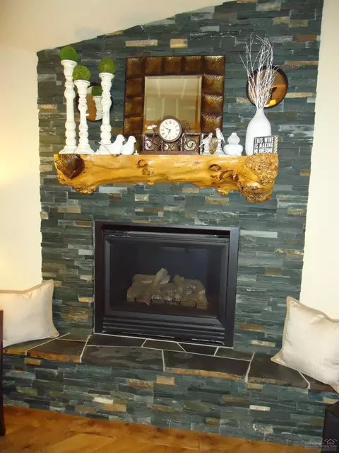 16975 Hermosa Rd, Bend, OR 97707 photo 12
