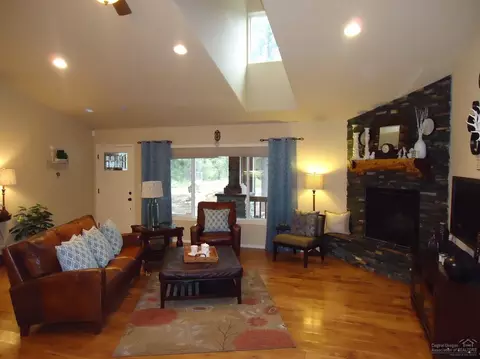 16975 Hermosa Rd, Bend, OR 97707 photo 14