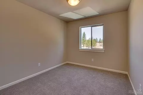 20835 Gateway Dr, Bend, OR 97702 photo 16