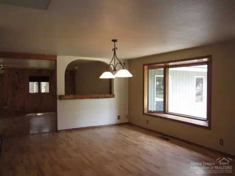 19096 Baker Rd, Bend, OR 97702 photo 23