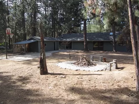 19096 Baker Rd, Bend, OR 97702 photo 4