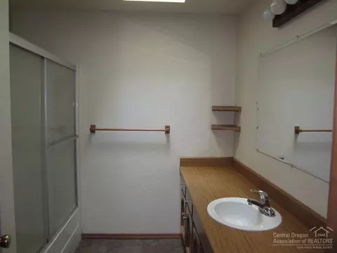 19096 Baker Rd, Bend, OR 97702 photo 22