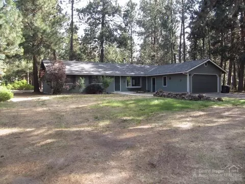 19096 Baker Rd, Bend, OR 97702 photo 2