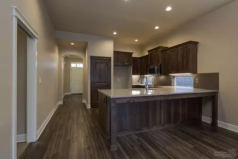 20892 Gateway Dr, Bend, OR 97702 photo 6