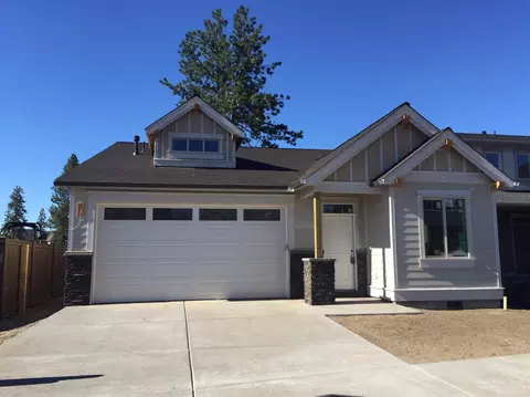 20892 Gateway Dr, Bend, OR 97702 photo 2