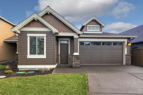 20892 Gateway Dr, Bend, OR 97702 photo 1