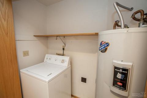 2003 NE Hall Cir, Bend, OR 97701 photo 6