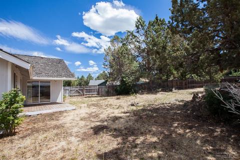 2003 NE Hall Cir, Bend, OR 97701 photo 16