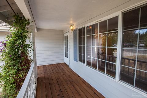 2003 NE Hall Cir, Bend, OR 97701 photo 3