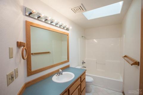 2003 NE Hall Cir, Bend, OR 97701 photo 13