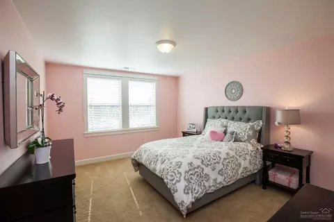 61195 Princeton Loop, Bend, OR 97702 photo 18