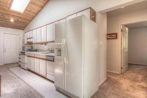 55669 Wagon Master Way, Bend, OR 97707 photo 11