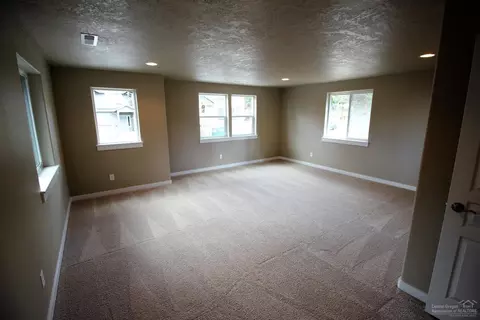 1851 NEllamae Pl, Bend, OR 97701 photo 14