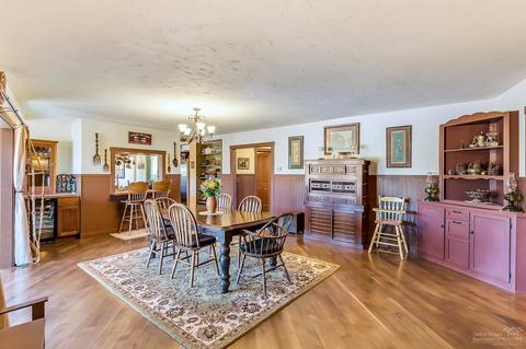 20980 Sunset Pl, Bend, OR 97701 photo 9