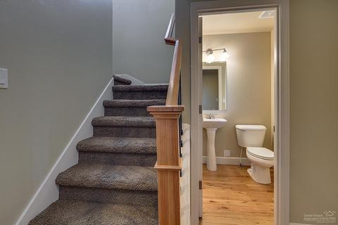 20297 Schaeffer Dr, Bend, OR 97703 photo 4