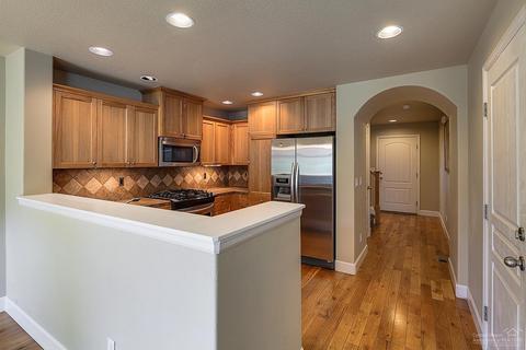 20297 Schaeffer Dr, Bend, OR 97703 photo 5