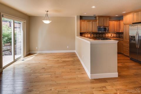 20297 Schaeffer Dr, Bend, OR 97703 photo 8