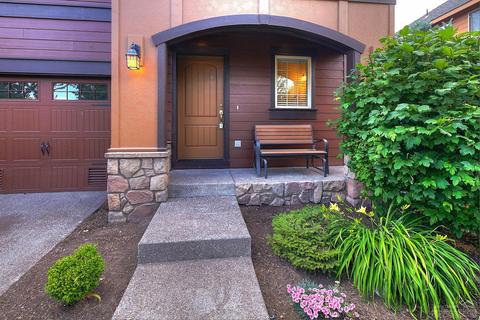 20297 Schaeffer Dr, Bend, OR 97703 photo 2