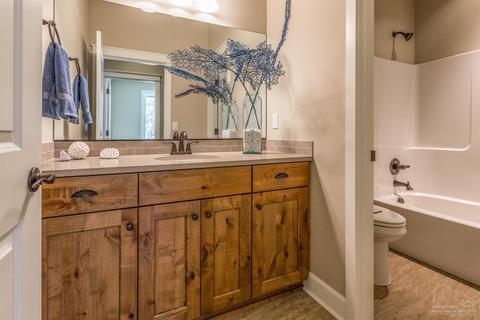 51797 Fordham Dr, La Pine, OR 97739 photo 16