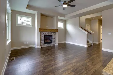 20847 Gateway Dr, Bend, OR 97702 photo 2