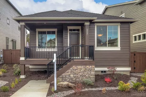 20847 Gateway Dr, Bend, OR 97702 photo 1