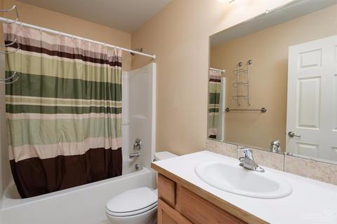 54640 Lady Bug Ln, Bend, OR 97707 photo 10