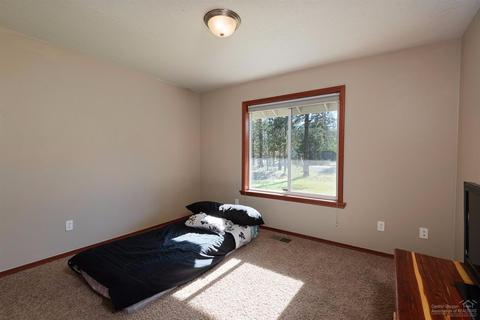 54640 Lady Bug Ln, Bend, OR 97707 photo 9