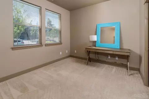 559 NW Flagline Dr, Bend, OR 97701 photo 10