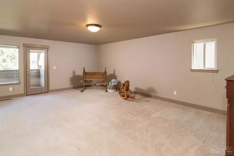 559 NW Flagline Dr, Bend, OR 97701 photo 13