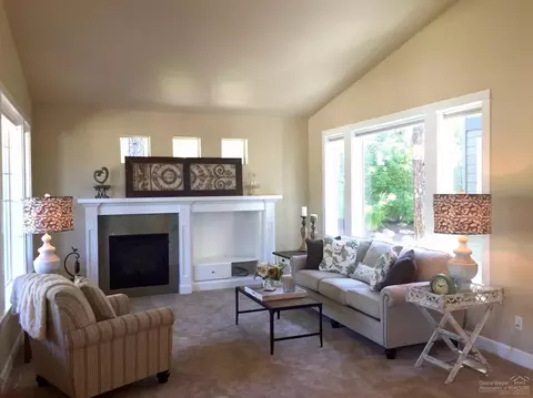61414 Davis Lake Loop, Bend, OR 97702 photo 6