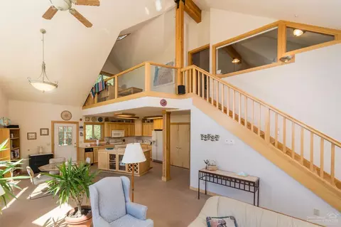 16319 Bear Ln, Bend, OR 97707 photo 6