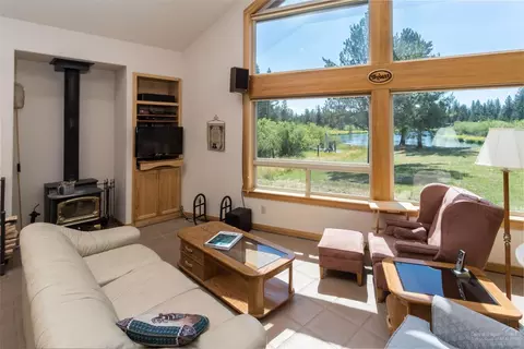 16319 Bear Ln, Bend, OR 97707 photo 8