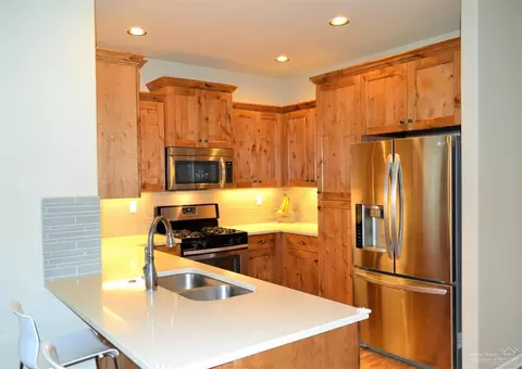 20775 Smoke Stack Ln, Bend, OR 97701 photo 3