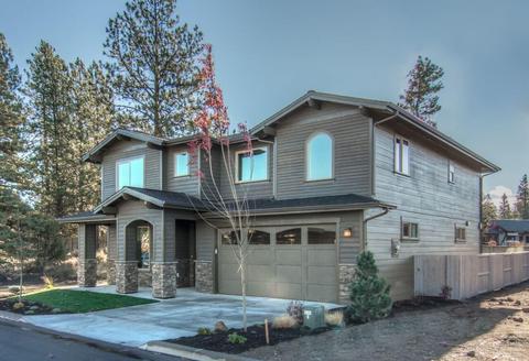 60858 Garrison Dr, Bend, OR 97702 photo 2