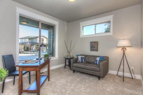 60858 Garrison Dr, Bend, OR 97702 photo 4