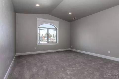 19541 Stonegate Ct, Bend, OR 97702 photo 21
