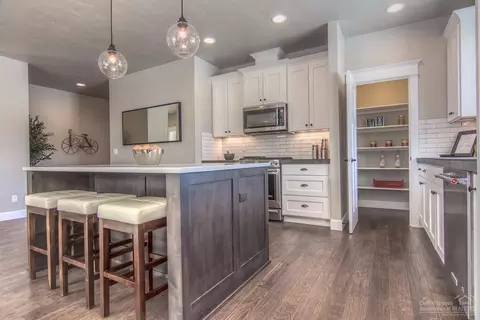 19541 Stonegate Ct, Bend, OR 97702 photo 12