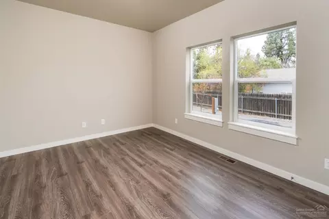 63296 Vogt Rd, Bend, OR 97701 photo 8