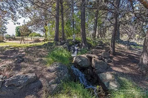 62635 Waugh Rd, Bend, OR 97701 photo 16