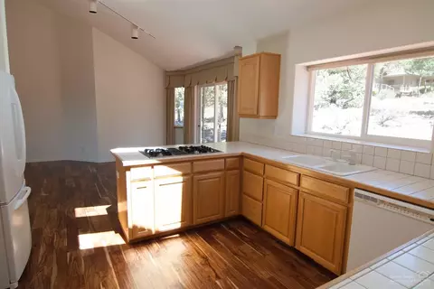2630 NW Sample Ct, Bend, OR 97703 photo 7