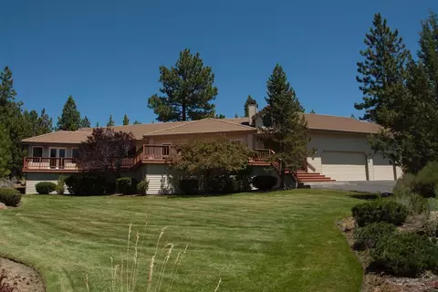 2630 NW Sample Ct, Bend, OR 97703 photo 1