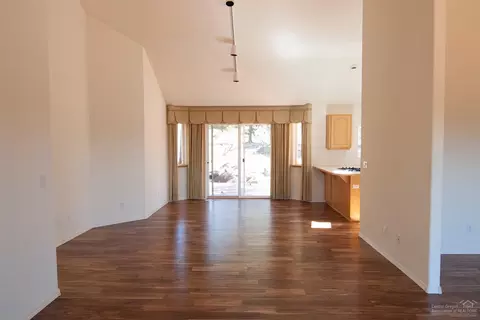 2630 NW Sample Ct, Bend, OR 97703 photo 5