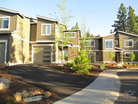 2375 NW Debron Ln, Bend, OR 97703 photo 2