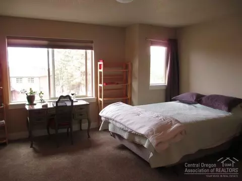 2375 NW Debron Ln, Bend, OR 97703 photo 19