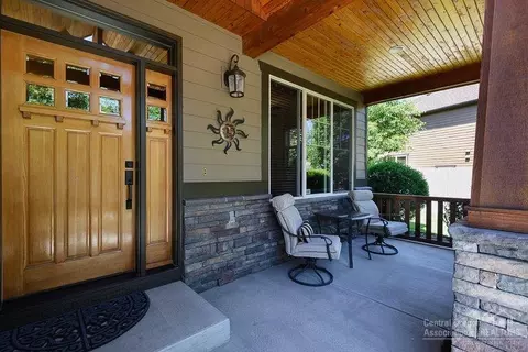 60968 Creekstone Loop, Bend, OR 97702 photo 3