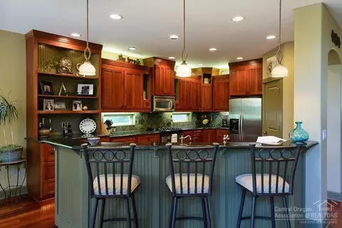 60968 Creekstone Loop, Bend, OR 97702 photo 7