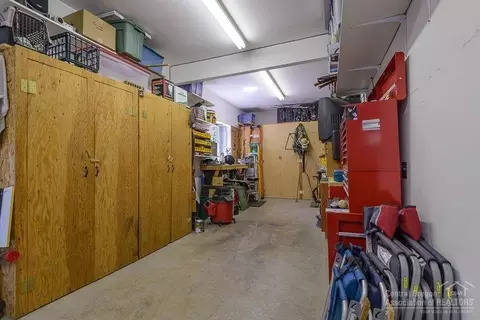 60968 Creekstone Loop, Bend, OR 97702 photo 25
