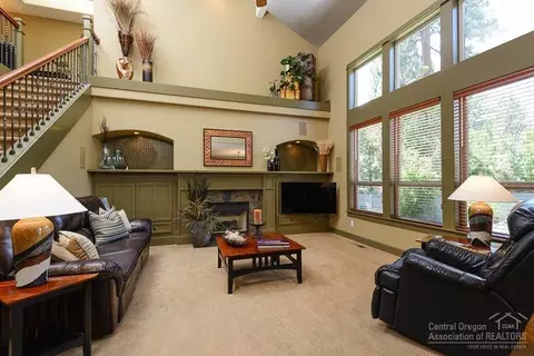 60968 Creekstone Loop, Bend, OR 97702 photo 5