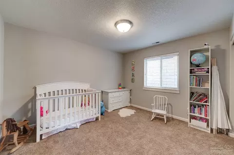 20585 Jacklight Ln, Bend, OR 97702 photo 13